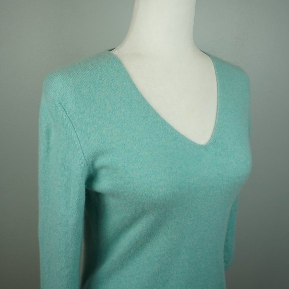 MAG by Magaschoni Cashmere Aqua V-Neck‎ Sweater Size Small - Picture 3 of 6